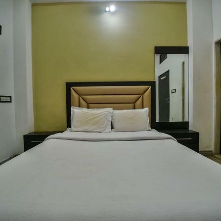 Hotel Vinayaka Nāthdwāra Екстериор снимка