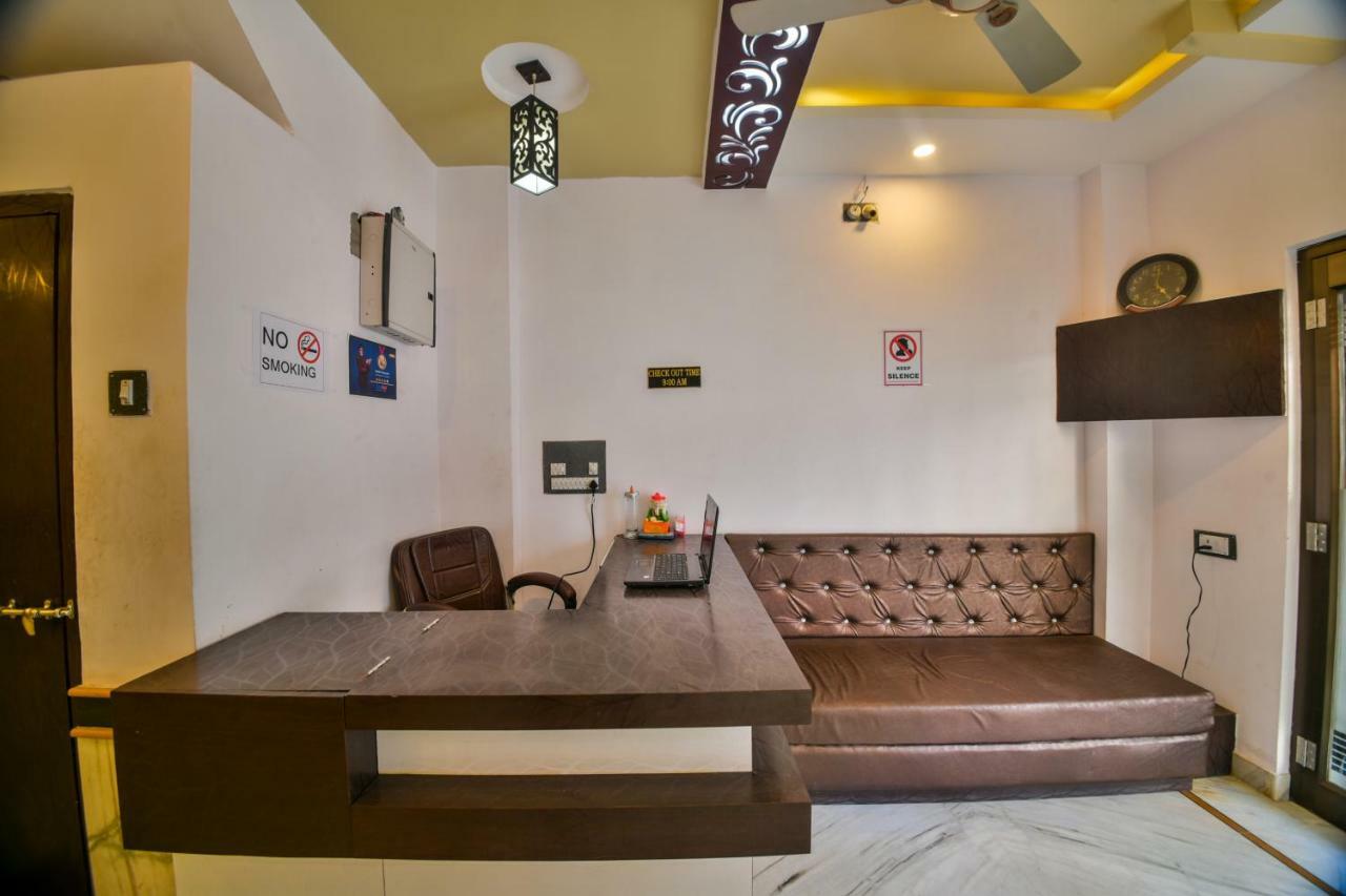 Hotel Vinayaka Nāthdwāra Екстериор снимка